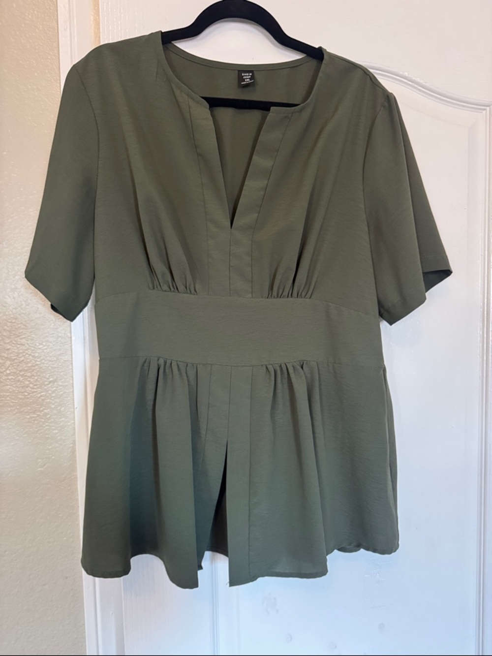 SHEIN Olive Green V-Neck Peplum Blouse